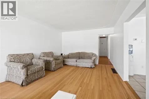26 Tutton Place Cambridge ON N1R 4S8