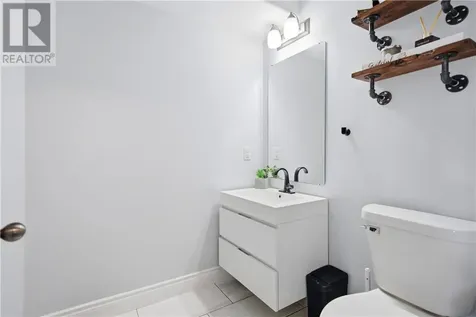 113 Billiards Way Sudbury ON p3e 0e9