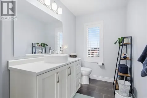 113 Billiards Way Sudbury ON p3e 0e9