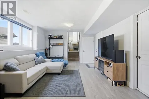 113 Billiards Way Sudbury ON p3e 0e9