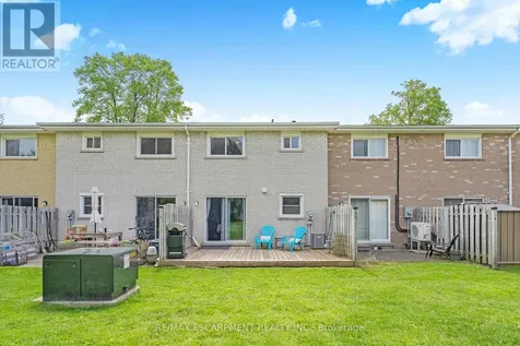653 Albert Street Waterloo ON N2L 3V5