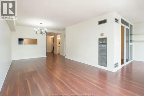 75 Riverside Drive East Windsor ON N9A 7C4