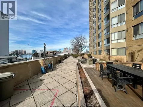 75 Riverside Drive East Windsor ON N9A 7C4