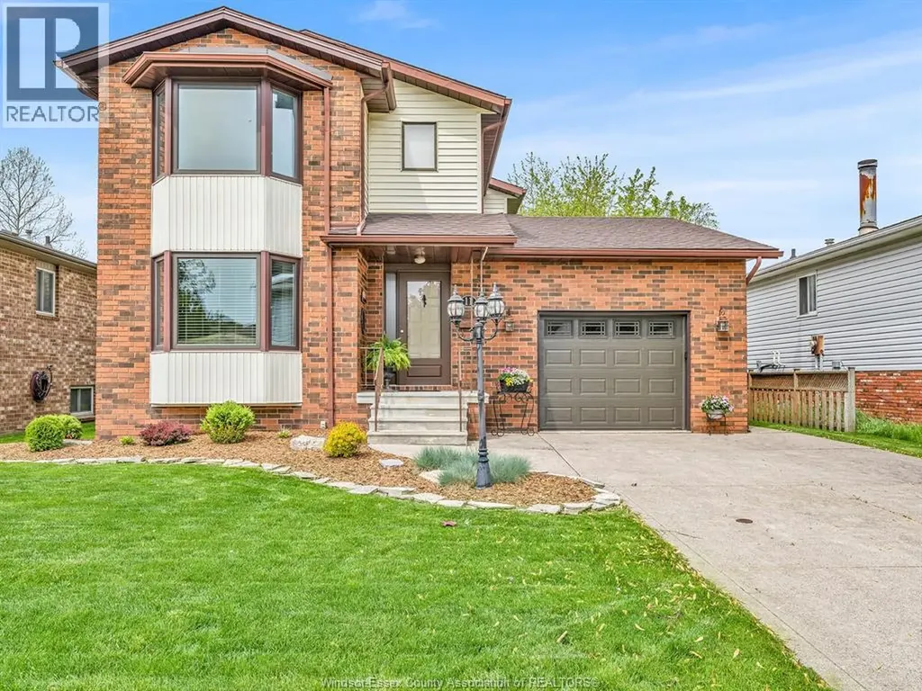 11 Rudgate Lane North Leamington ON N8H 4Y9