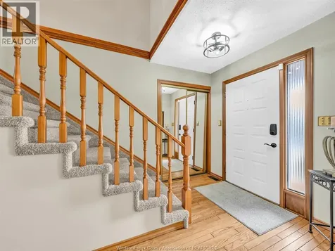 11 Rudgate Lane North Leamington ON N8H 4Y9
