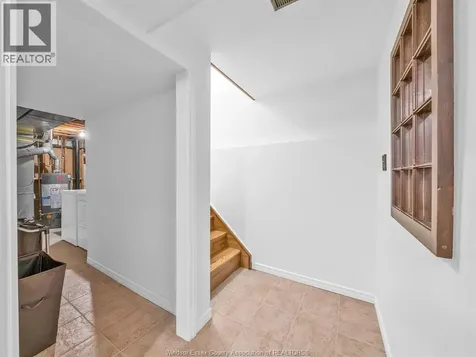 11 Rudgate Lane North Leamington ON N8H 4Y9