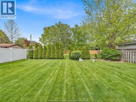 11 Rudgate Lane North Leamington ON N8H 4Y9