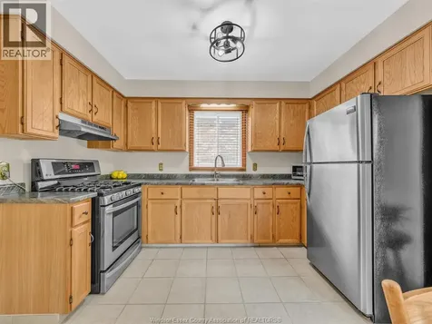 11 Rudgate Lane North Leamington ON N8H 4Y9