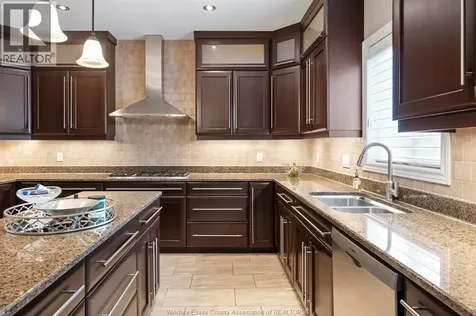 2105 Washington Boulevard Lasalle ON N9H 1Y5