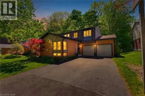30 Jerome Park Drive Dundas ON L9H 6H2