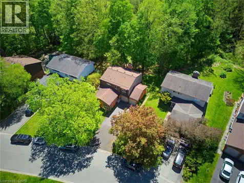 30 Jerome Park Drive Dundas ON L9H 6H2