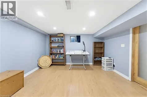 30 Jerome Park Drive Dundas ON L9H 6H2