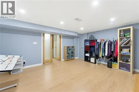 30 Jerome Park Drive Dundas ON L9H 6H2