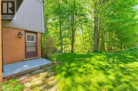 30 Jerome Park Drive Dundas ON L9H 6H2