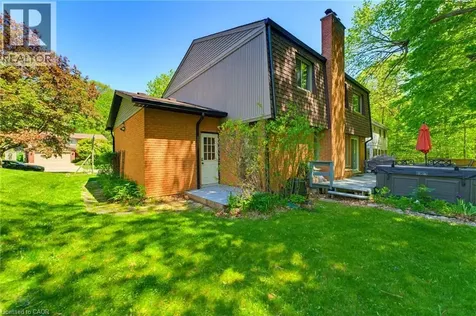 30 Jerome Park Drive Dundas ON L9H 6H2