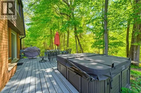 30 Jerome Park Drive Dundas ON L9H 6H2