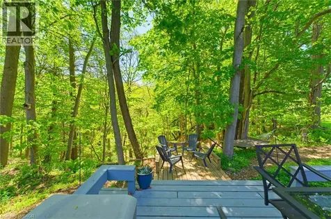 30 Jerome Park Drive Dundas ON L9H 6H2