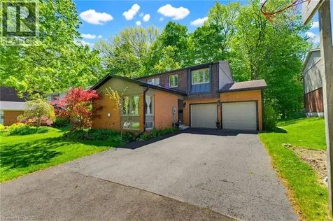 30 Jerome Park Drive Dundas ON L9H 6H2