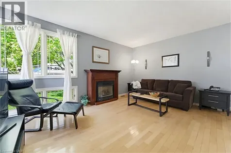 30 Jerome Park Drive Dundas ON L9H 6H2