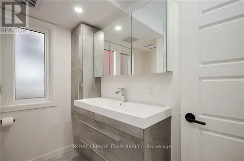 177 Cathcart Street Ottawa ON K1N 5C1