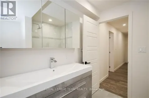 177 Cathcart Street Ottawa ON K1N 5C1