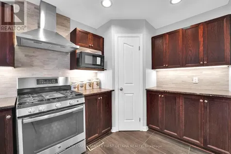937 Markwick Crescent Ottawa ON K4A 4J1