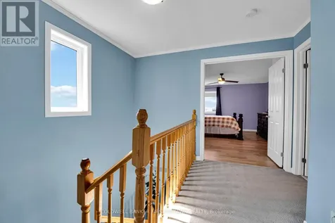 937 Markwick Crescent Ottawa ON K4A 4J1