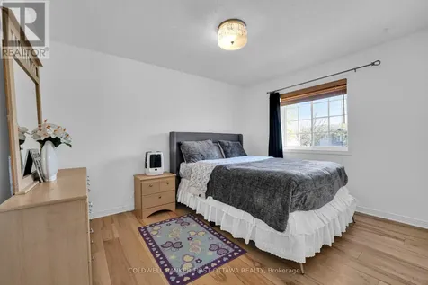 937 Markwick Crescent Ottawa ON K4A 4J1