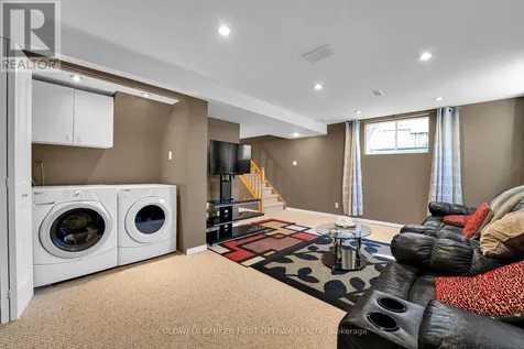 937 Markwick Crescent Ottawa ON K4A 4J1