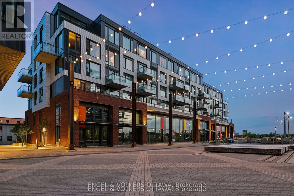 320 Miwate Private Ottawa ON K1R 0E1