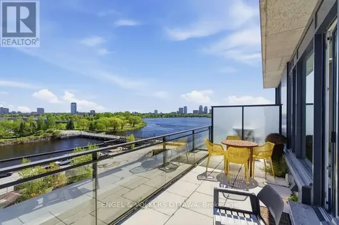 320 Miwate Private Ottawa ON K1R 0E1