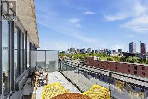 320 Miwate Private Ottawa ON K1R 0E1