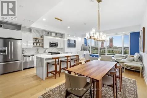 320 Miwate Private Ottawa ON K1R 0E1