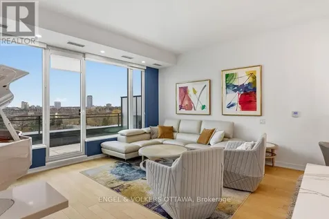 320 Miwate Private Ottawa ON K1R 0E1