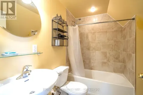 431 Gilmour Street Ottawa ON K2P 0R5