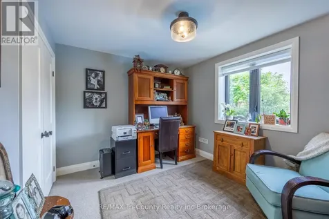 18 Belmont Avenue Tillsonburg ON N4G 5W5