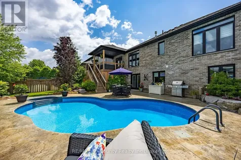 18 Belmont Avenue Tillsonburg ON N4G 5W5
