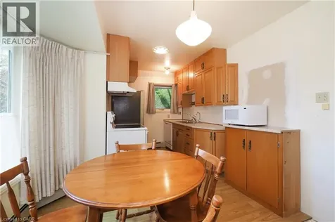 2313 Snyders Road Petersburg ON N0B 2H0