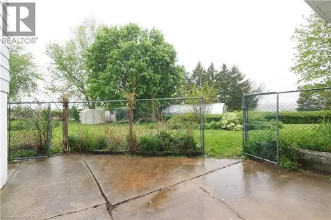 2313 Snyders Road Petersburg ON N0B 2H0