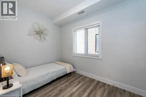 498 Karn Street Kitchener ON N2M 2C1