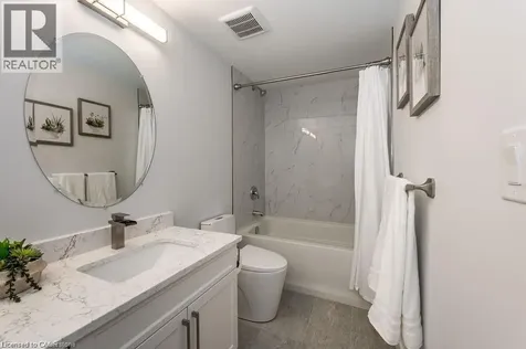 498 Karn Street Kitchener ON N2M 2C1