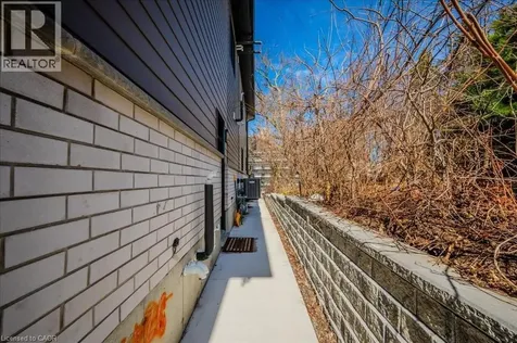 498 Karn Street Kitchener ON N2M 2C1