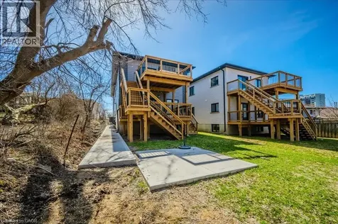 498 Karn Street Kitchener ON N2M 2C1