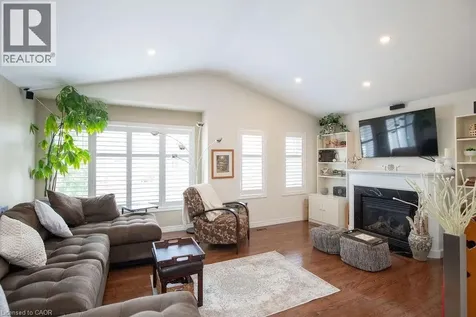 15 Meadowbank Drive Hamilton ON L9B 2Y9