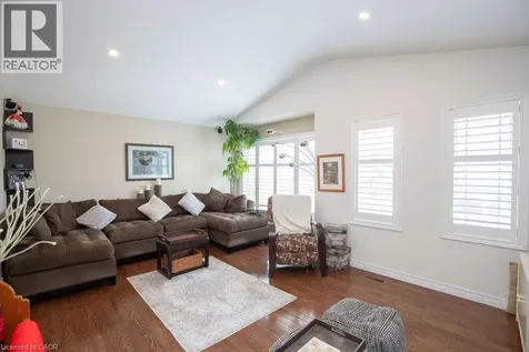 15 Meadowbank Drive Hamilton ON L9B 2Y9