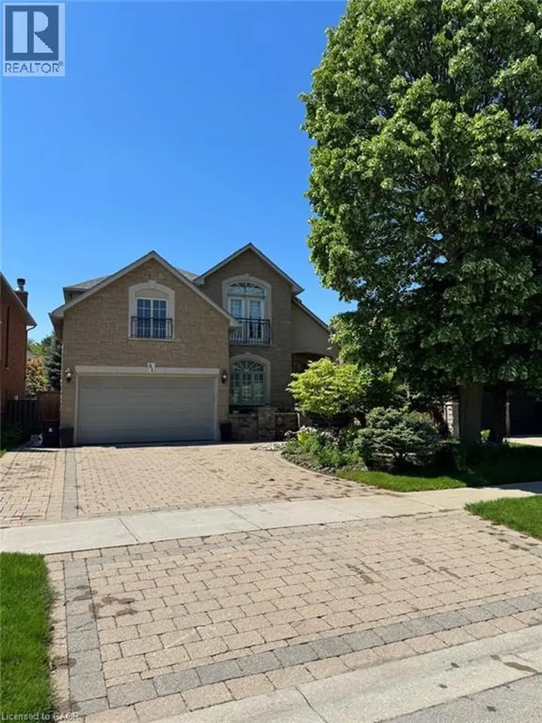 51 Tranquility Avenue Hamilton ON L9G 4Y6