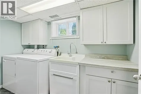 848 Upper Wellington Street Hamilton ON L9A 3R9