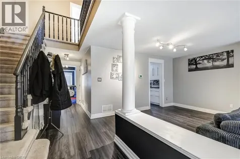 3 Waterford Crescent Stoney Creek ON L8E 4Z8