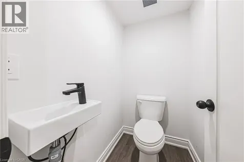 1127 Main Street East Hamilton ON L8M 1P2