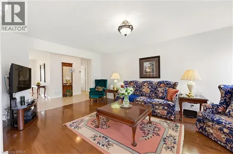 35 Cobblestone Drive Paris ON N3L 4G1